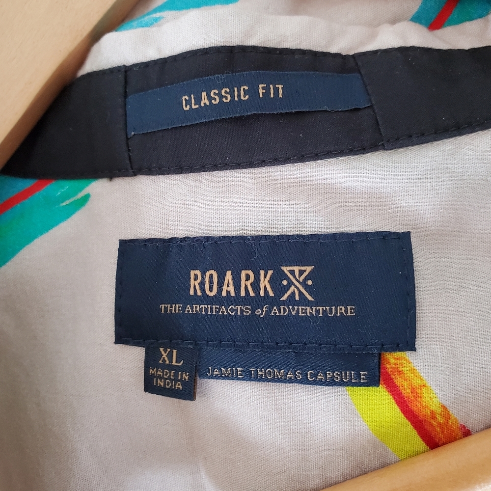 ROARK Men XL Journey Macaw Tan Tropical Button SS Shirt Logo Casual Island Vacay - Picture 3 of 15
